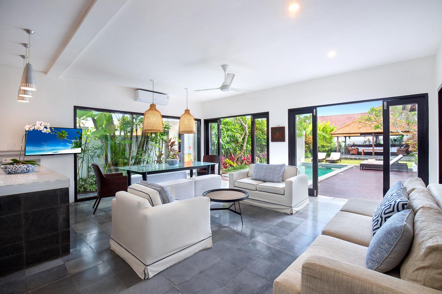 TROPICAL 3 BEDROOM VILLA FOR YEARLY RENTAL2